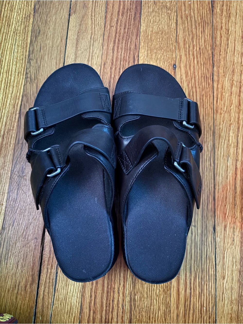 Uggs women goldenstar high slides